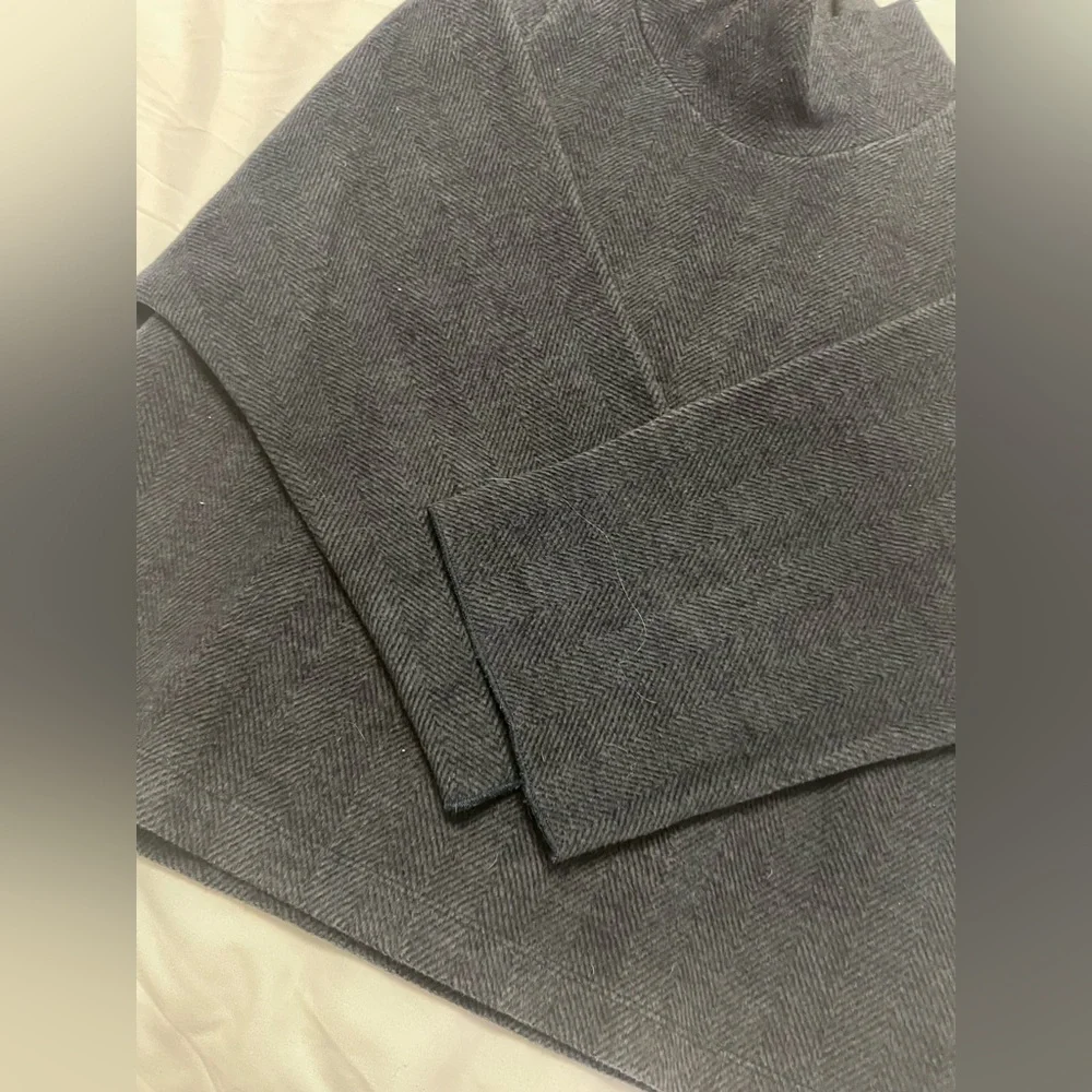 Madewell grey muted plaid mock neck boxy sweater